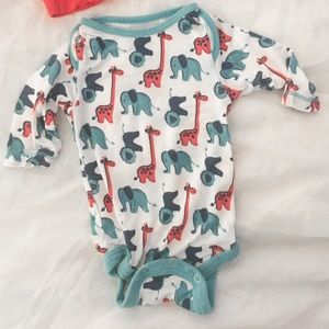 Kickee pants newborn hat + onesie
